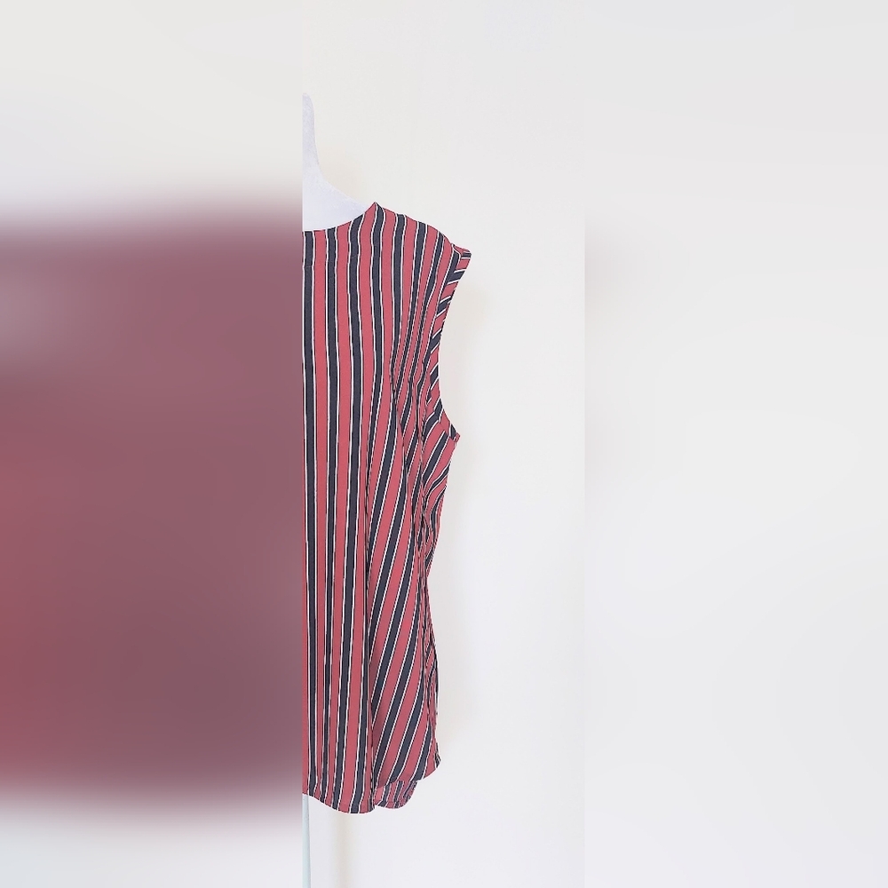 Anne Klein Sleeveless Career Top Size Medium Black Red Stripes - Picture 3 of 9